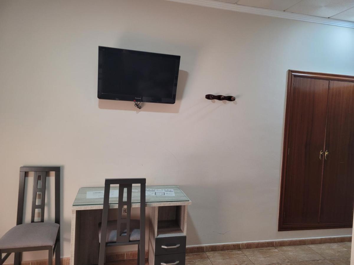 Hostal Restaurante El Paraiso دون بينيتو المظهر الخارجي الصورة