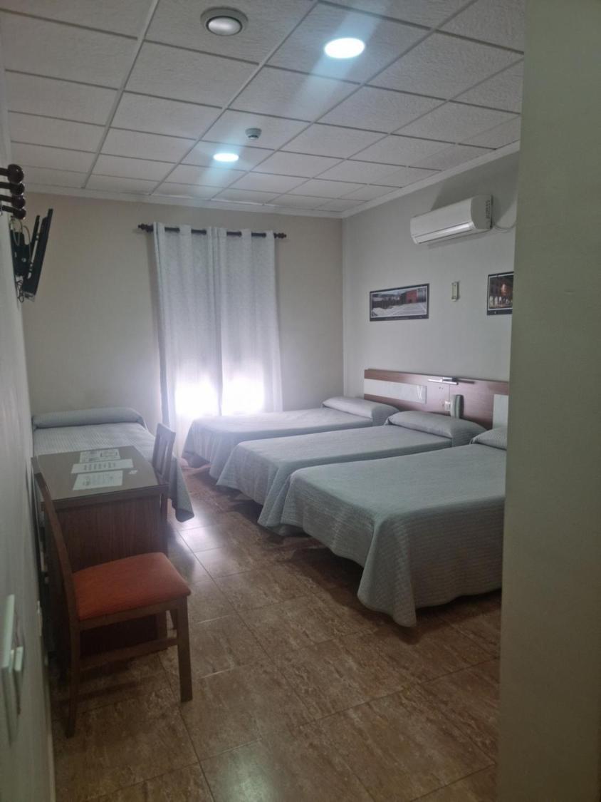 Hostal Restaurante El Paraiso دون بينيتو المظهر الخارجي الصورة