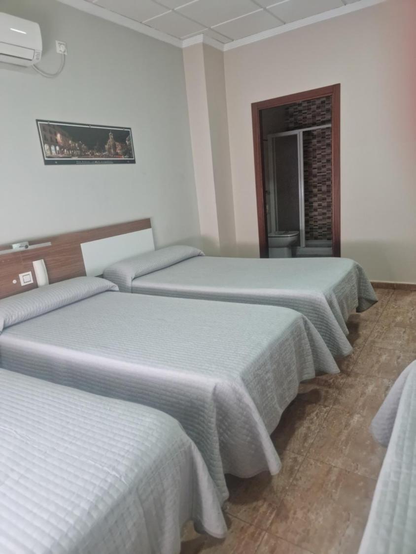 Hostal Restaurante El Paraiso دون بينيتو المظهر الخارجي الصورة